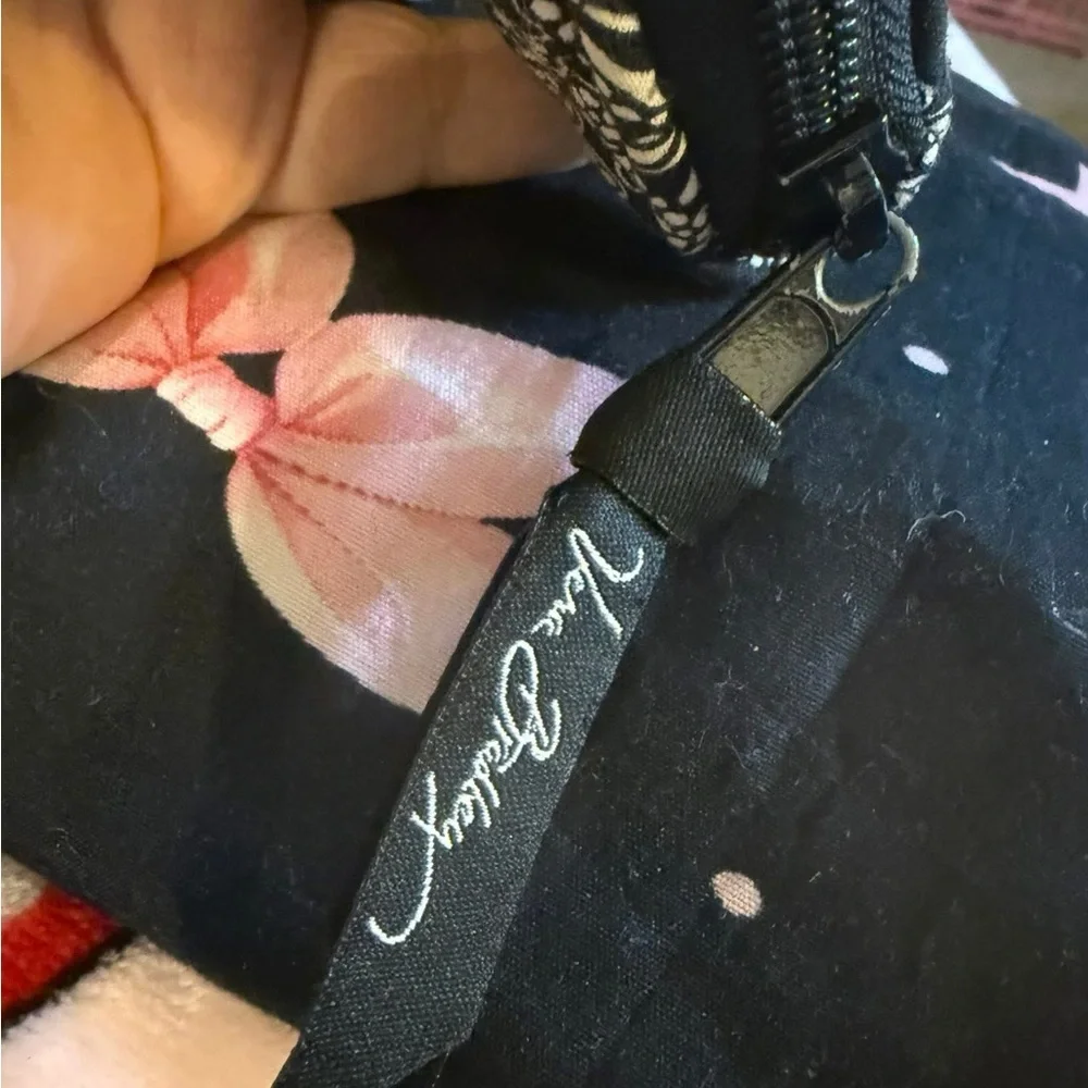 Vera Bradley Black & Cream Patterned Zip Wallet - Picture 3 of 3